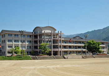 笛川中学校の画像