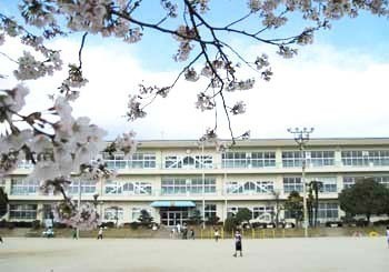 後屋敷小学校の画像