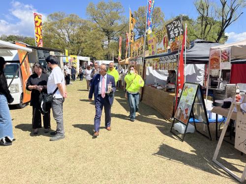 万力公園春祭り