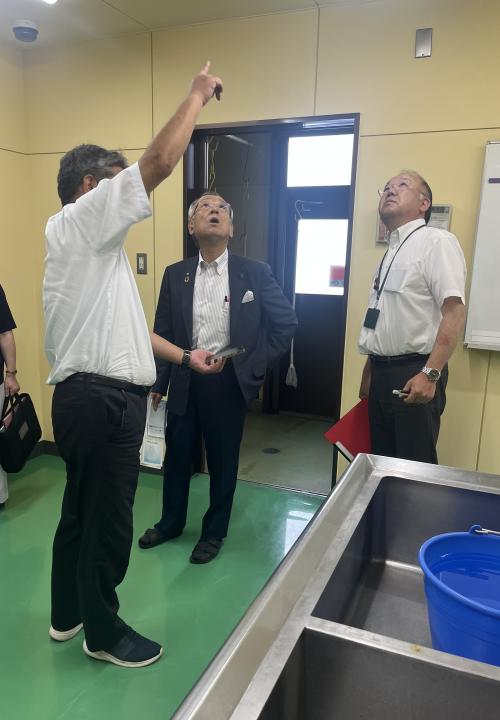 学校訪問：日下部小学校