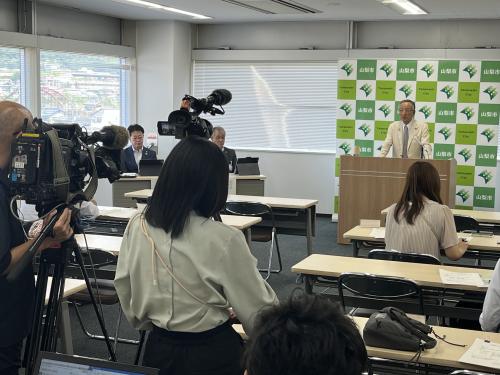 定例記者会見