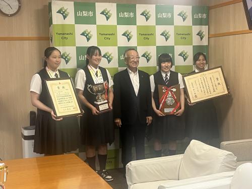 日川高校女子ウエイトリフティング部面会