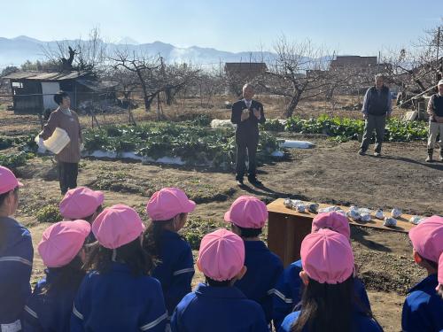 日下部小学校焼き芋イベント