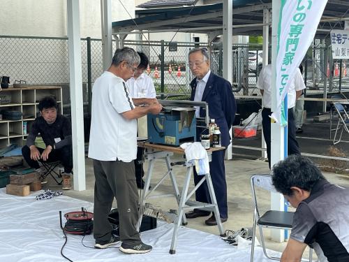 住宅相談会と包丁研ぎ