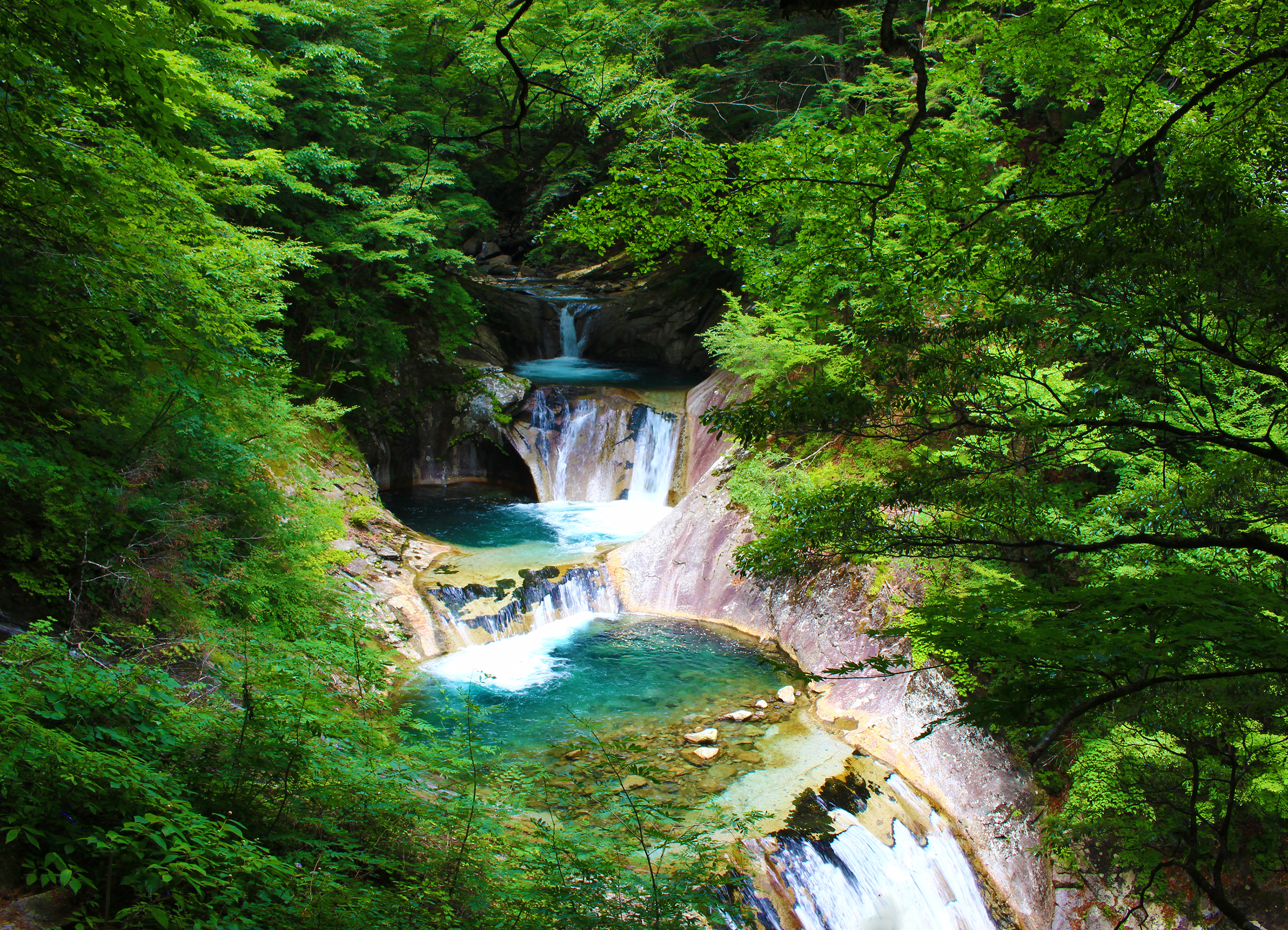 西沢渓谷　七ツ釜五段の滝